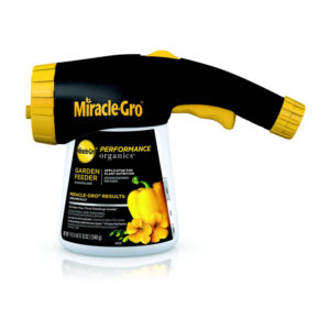 La mejor opción de pulverizador con extremo de manguera: alimentador de jardín Miracle-Gro Performance Organics