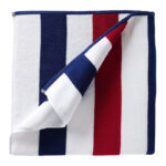 La mejor opción de toalla de playa: toalla de cabaña de felpa extragrande de Laguna Beach