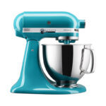 La mejor opción de batidora KitchenAid: batidoras con base KitchenAid KSM150PSON, 5 cuartos