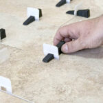 Las mejores opciones de sistema de nivelación de baldosas