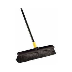 La mejor opción de escoba para pisos de madera dura: escoba de empuje Quickie Bulldozer de superficie lisa de 18 pulgadas