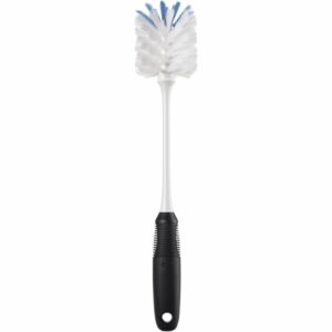 La mejor opción de cepillo para platos: OXO Good Grips Bottle Brush